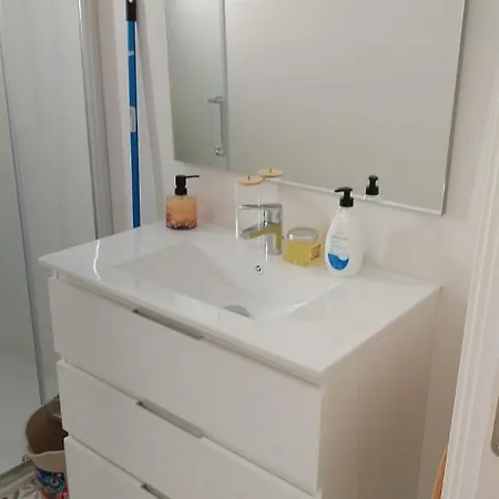 Appartamento Bonito, Centrico, Fresco Y Tranquilo En Santa Marina *